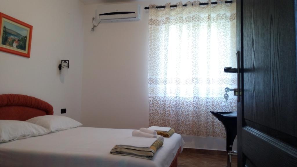 Apartmani Luka Herceg Novi Exteriör bild