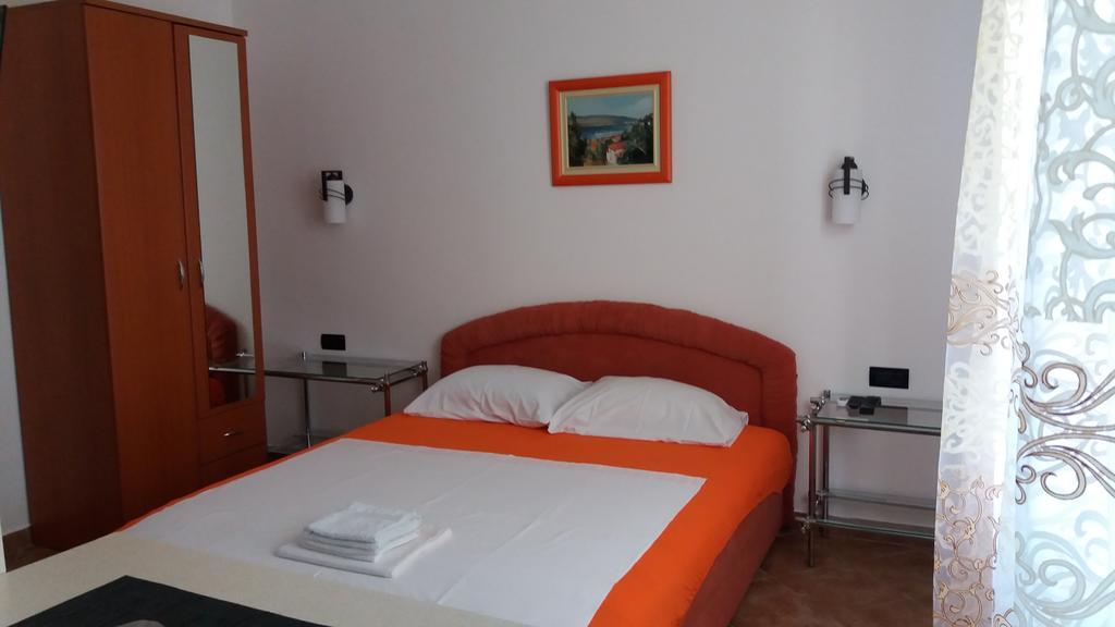 Apartmani Luka Herceg Novi Exteriör bild